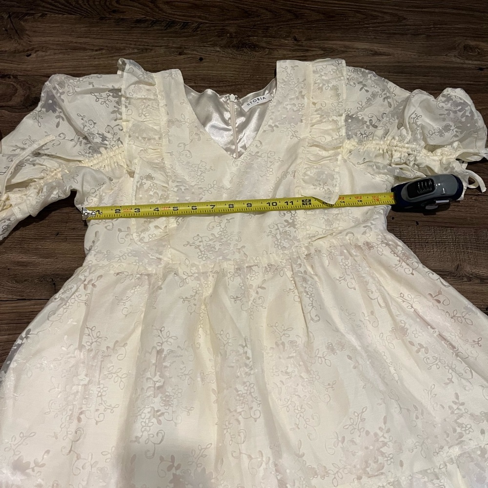 Storia Textured Baby Doll Mini Dress - Picture 6 of 17